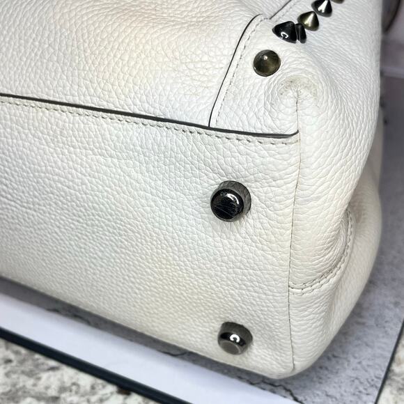 Coach Edie 31 Shoulder Bag – Chalk Pebbled Leather Silver & Gold Rivets /Dustbag - Picture 9 of 16